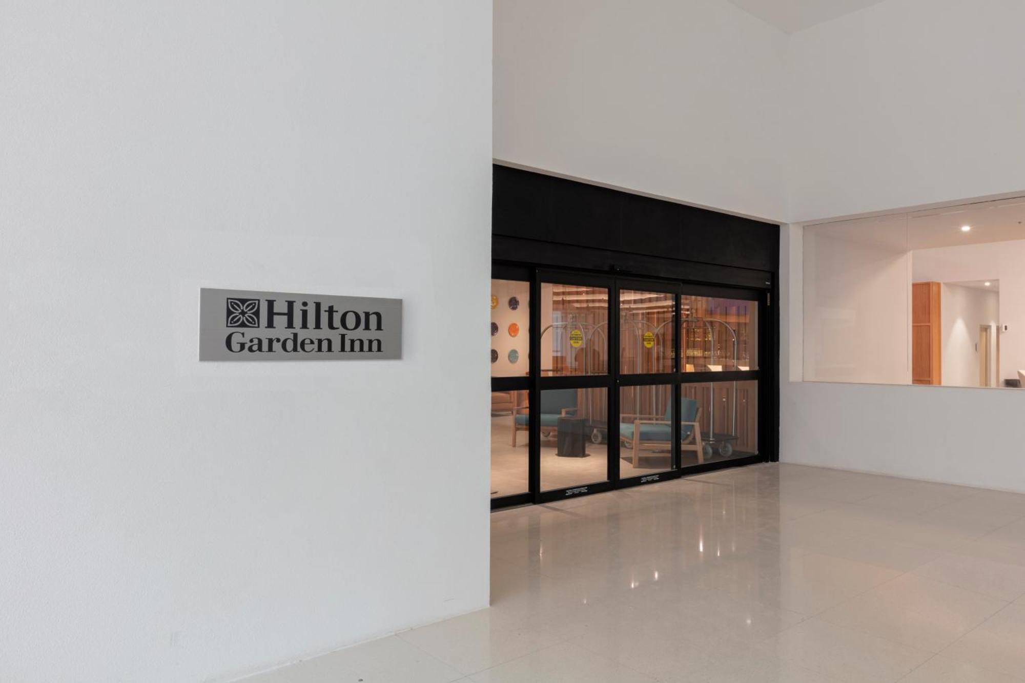Hilton Garden Inn Guadalajara Airport El Zapote  Ngoại thất bức ảnh