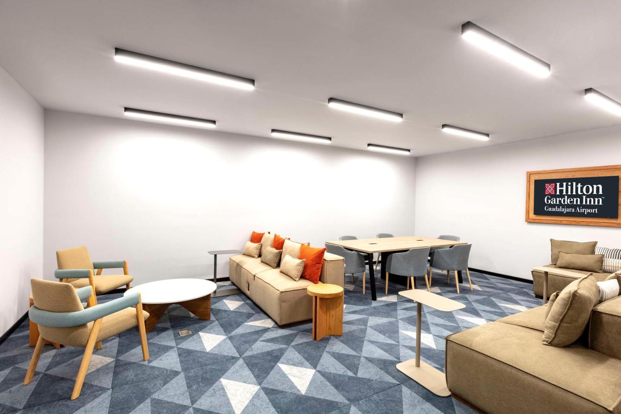 Hilton Garden Inn Guadalajara Airport El Zapote  Ngoại thất bức ảnh