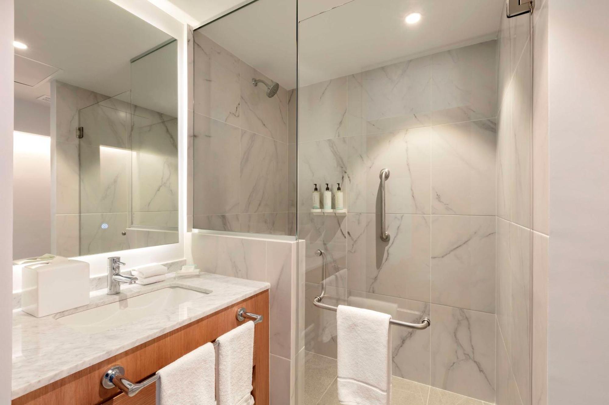 Hilton Garden Inn Guadalajara Airport El Zapote  Ngoại thất bức ảnh