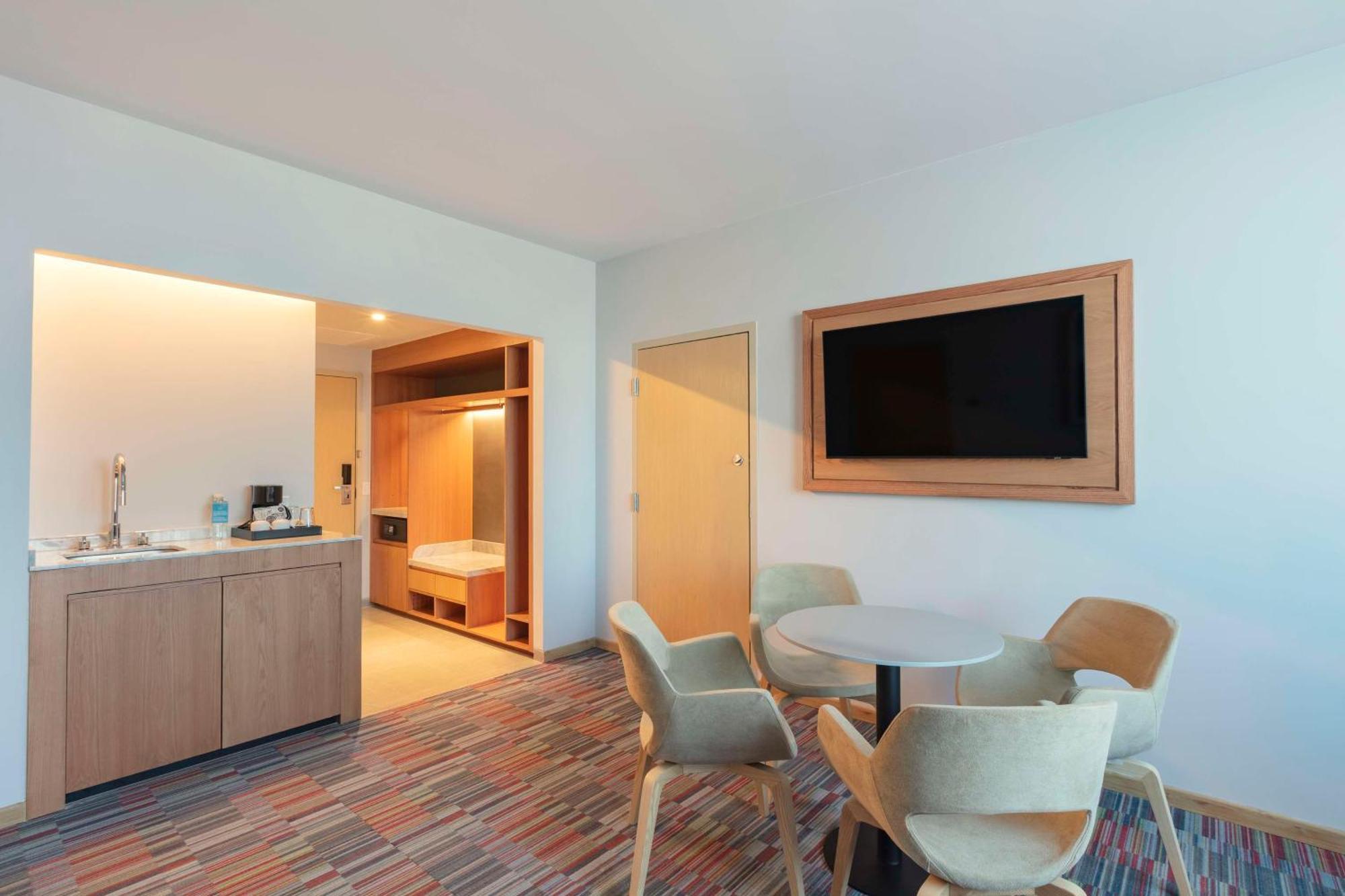 Hilton Garden Inn Guadalajara Airport El Zapote  Ngoại thất bức ảnh